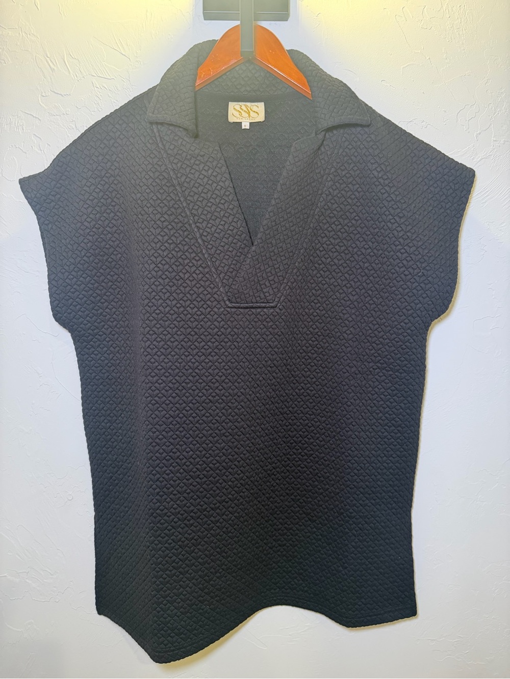 Sleeveless Textured Knit Top - Black